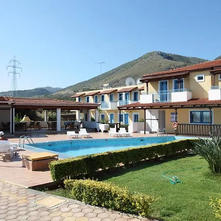 Mareva Apartment *